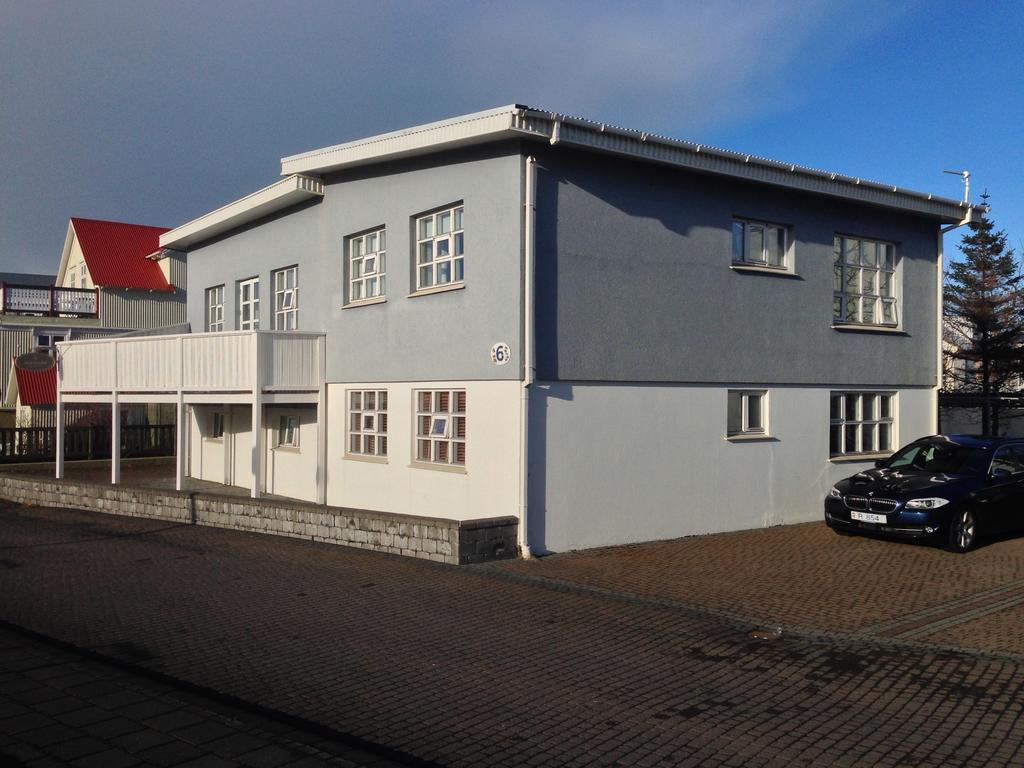 A. Bernhard Guest House Keflavik Exterior photo