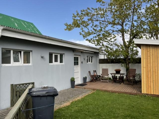 A. Bernhard Guest House Keflavik Exterior photo